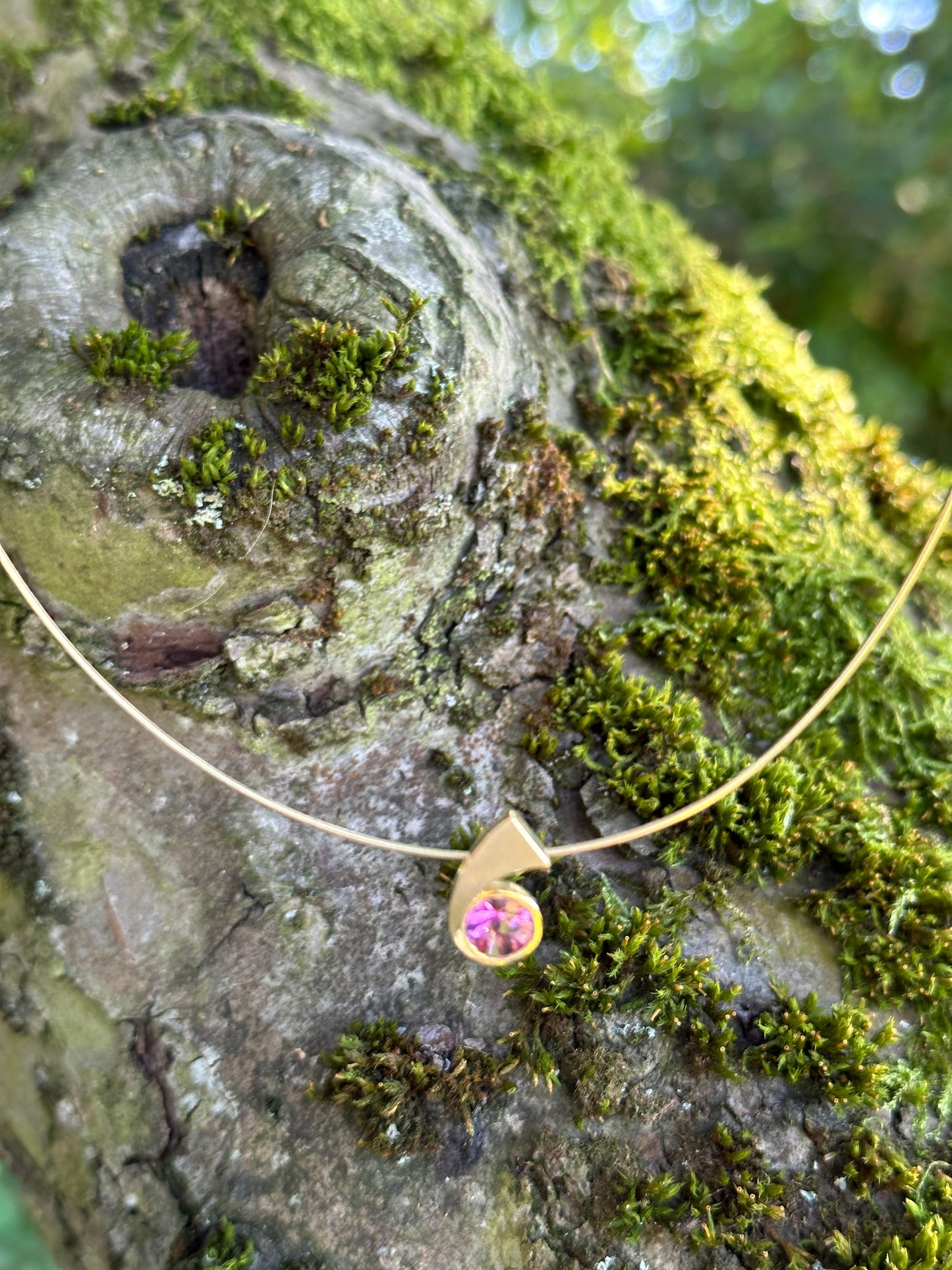 18ct yellow gold rubelite necklace Pendant Cede