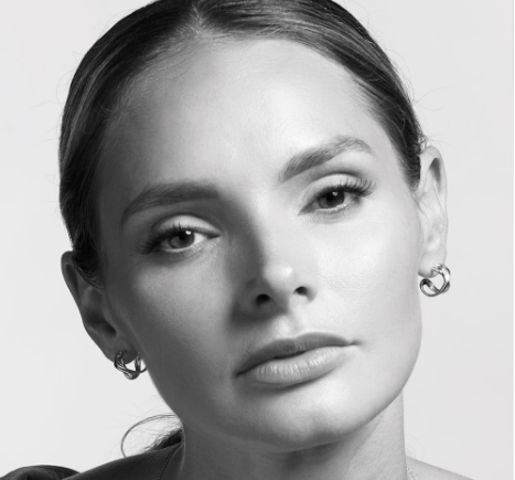 The Infinity Hoop Earrings Hoop Earrings Kit Heath