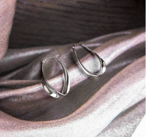 Serenity Grande Hinged Hoop Earrings Earrings Kit Heath