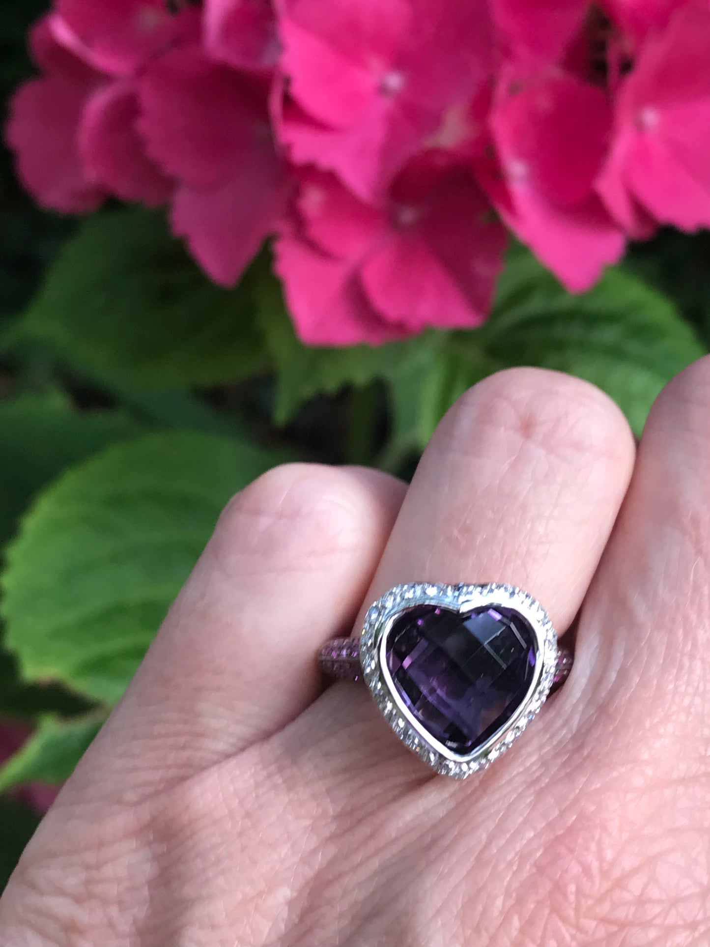 White gold amethyst heart ring with sapphire & diamonds Ring Buchwald   