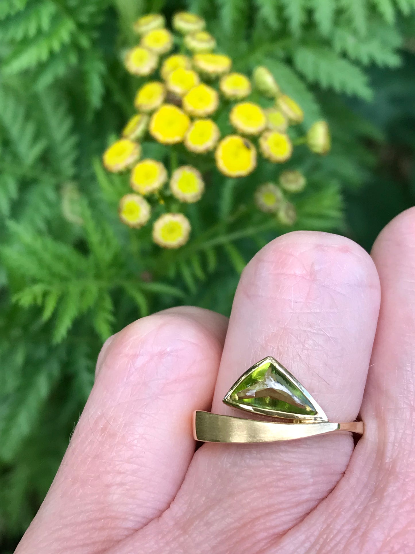 18ct yellow gold triangular shaped peridot ring Ring Cede