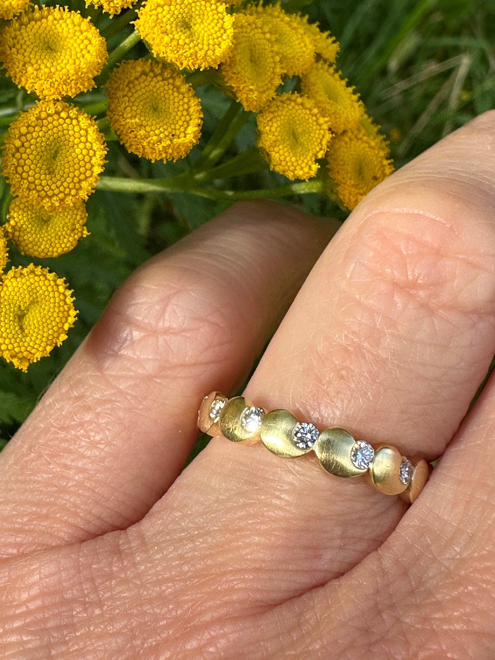 Furrer Jacot 18ct yellow gold TWVS 0.49ct diamond full set ring Ring Furrer Jacot