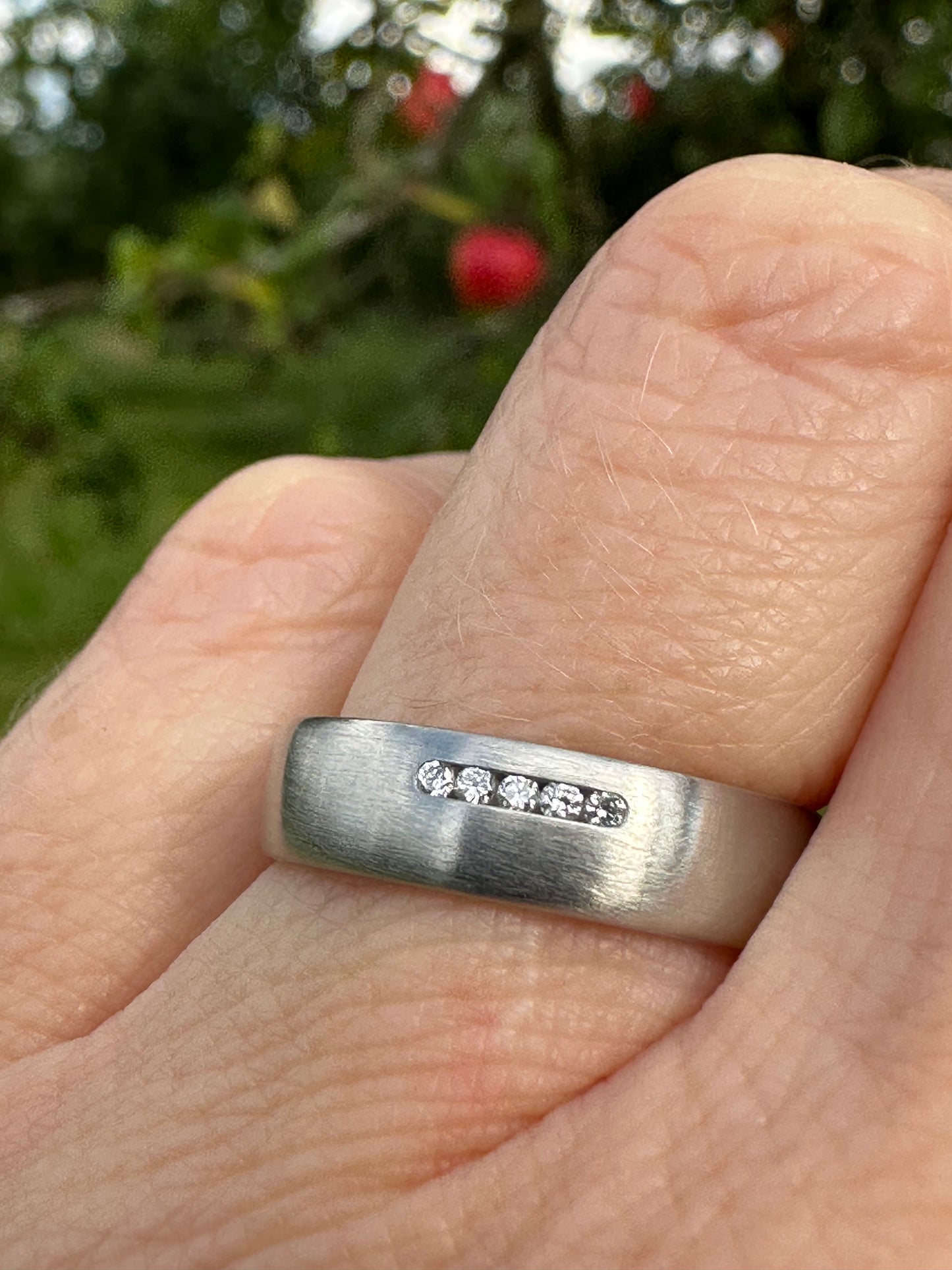 Platinum small channel set Diamond band size M Ring Henrich & Denzel