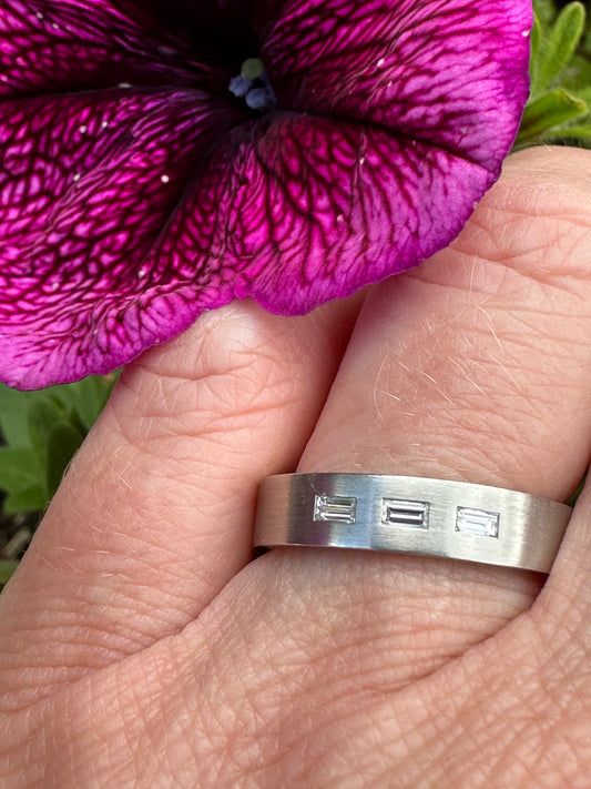 Ladies Platinum 3 baguette 0.12ct TW VS1 diamond ring Ring Gerstner