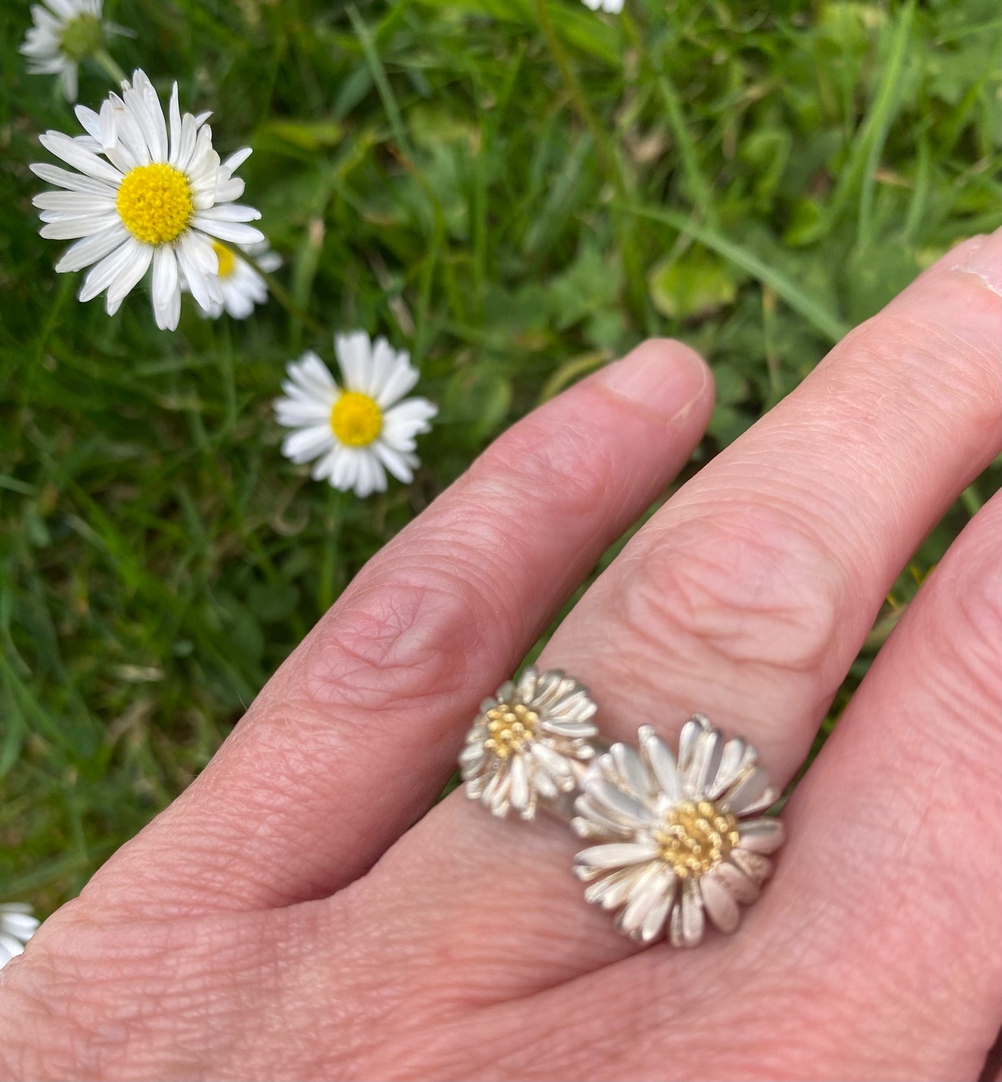 Silver double daisy ring Ring McMaster and Tingley