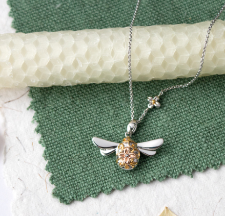 Natures Queen Bee Necklace Necklace Kit Heath