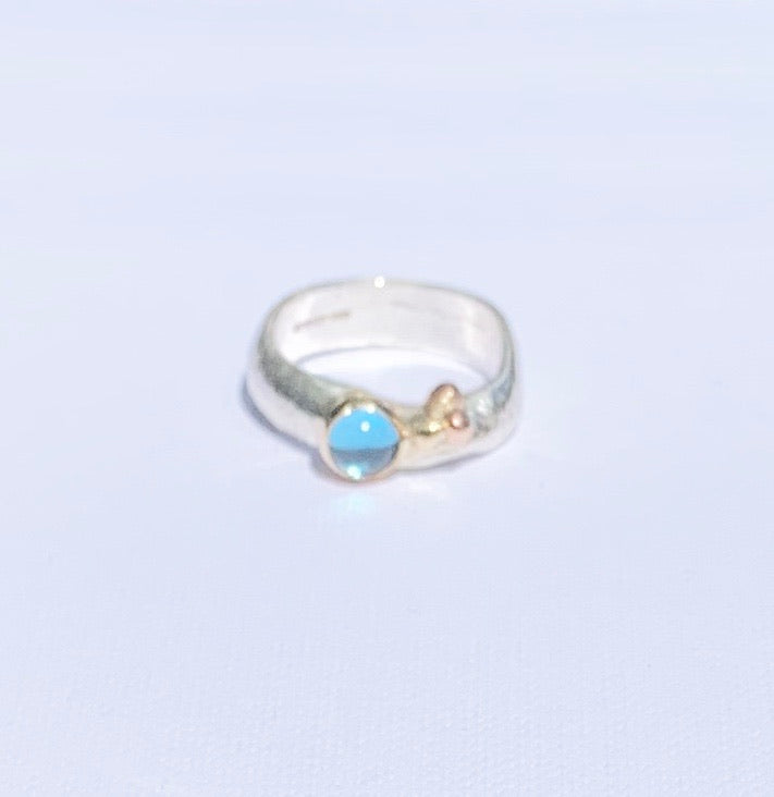 Silver & 18ct gold blue topaz pebbles ring size L Ring Sally Ratcliffe