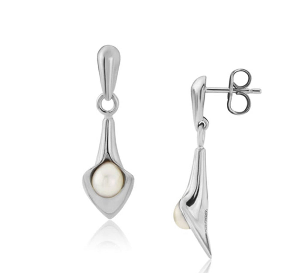 Amanda Cox Silver small white pearl short calla lily drops Earrings Amanda Cox
