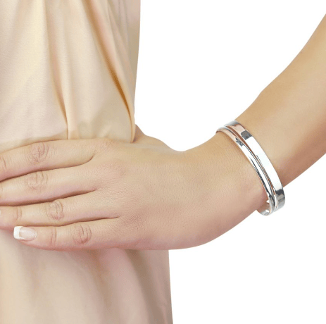 Silver Flat Torque Bangle with Cut Out Bangle Gecko