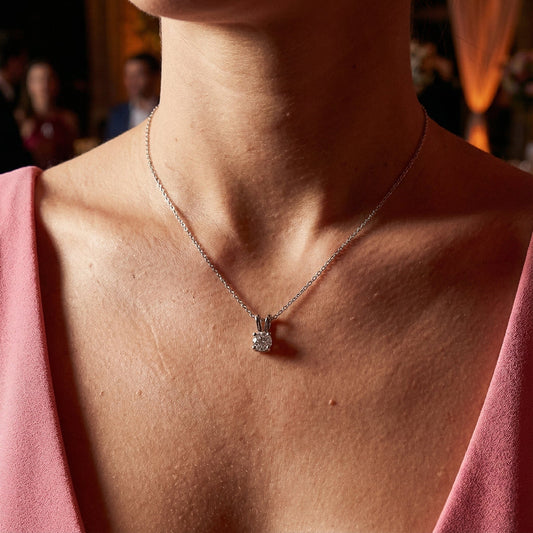 18ct white gold 0.25ct diamond solitaire necklace Pendant Rock Lobster