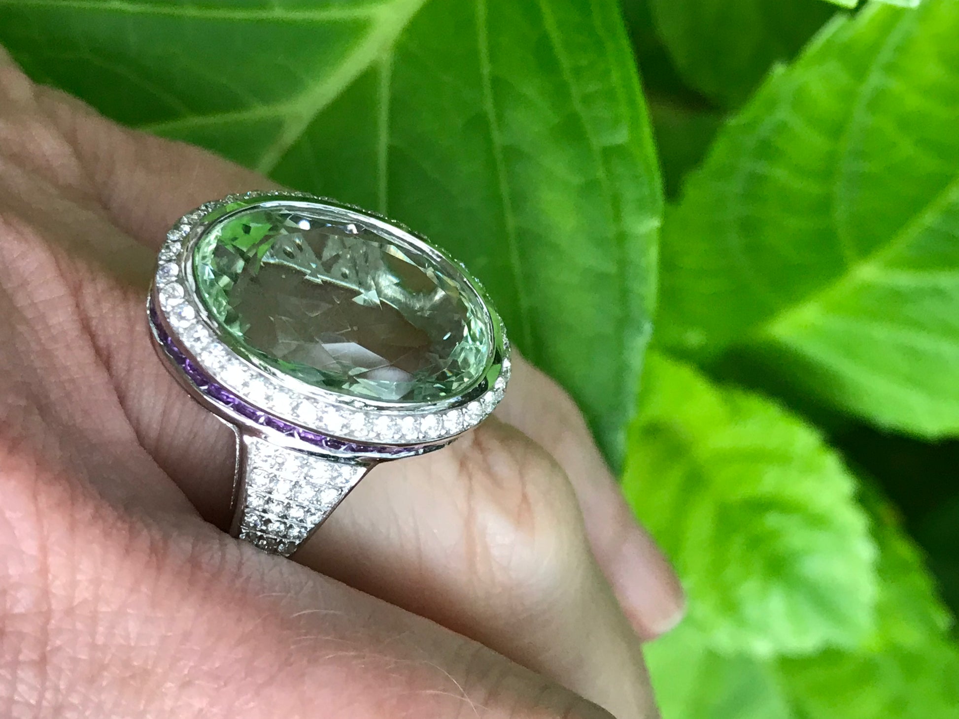 18ct White gold 14.32ct Green Beryl ring surrounded by amethyst and diamonds Ring Buchwald
