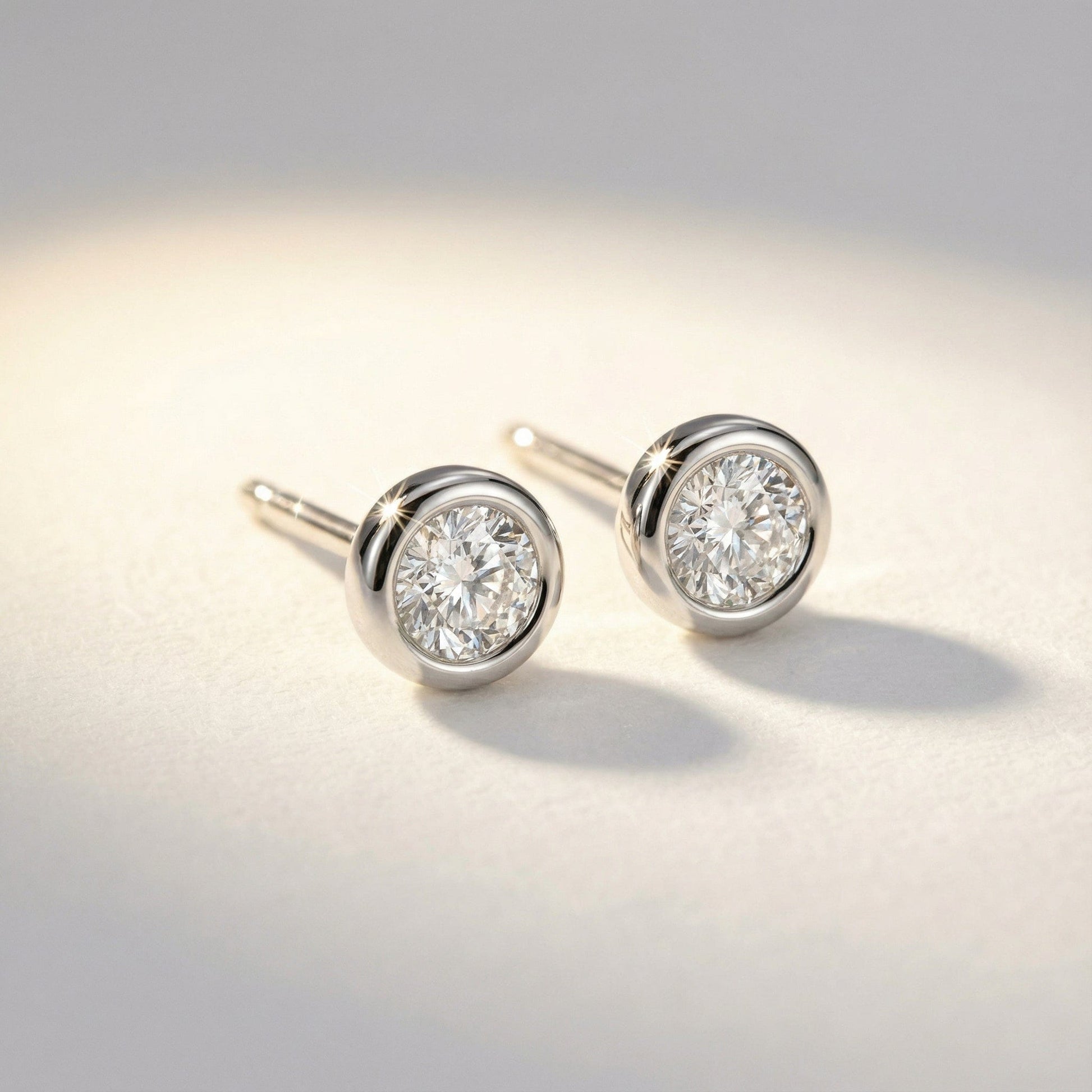 18ct white gold Diamond Stud Earrings Earrings Stubbs