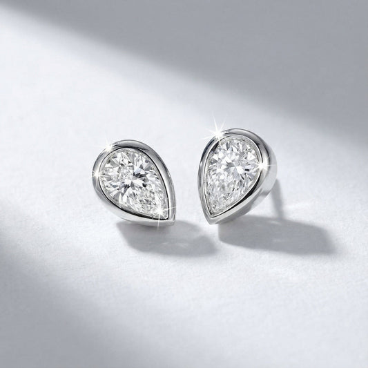 18ct white gold pear shaped 0.42ct diamond studs Earrings Christopher Wharton
