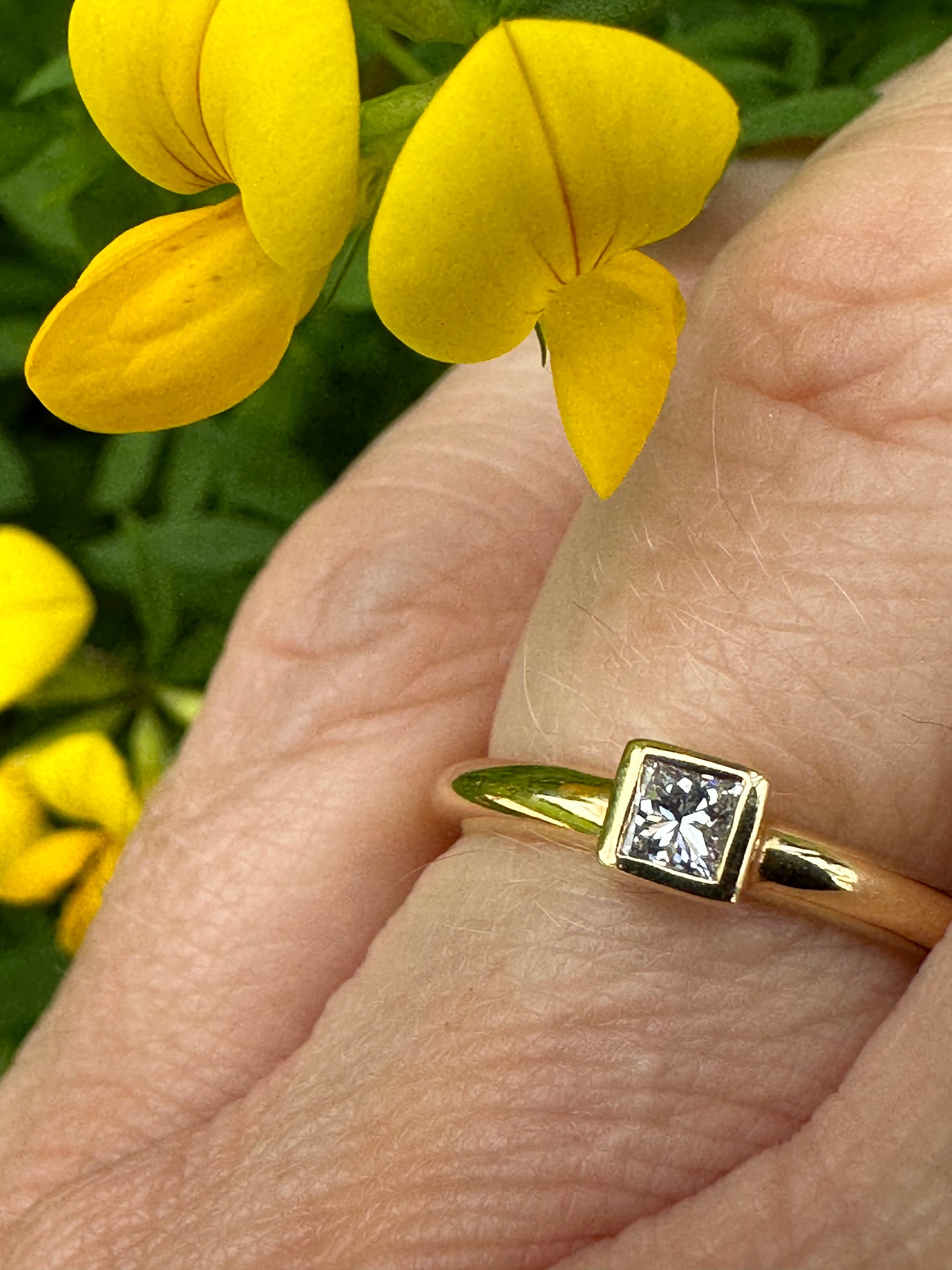 18ct yellow gold 0.15ct princess cut natural diamond ring size L Ring Jeremy Hoye