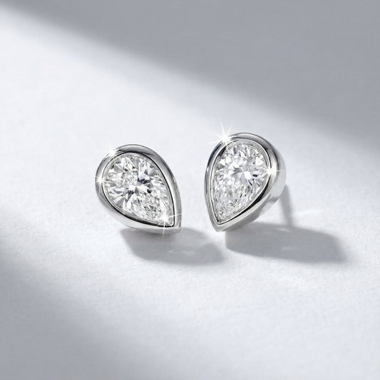 18ct white gold pear shaped 0.42ct diamond studs