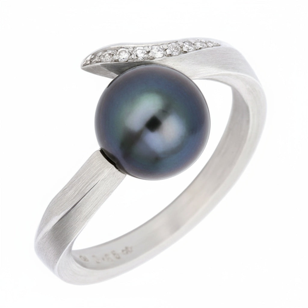 18ct white gold tahitian pearl diamond curl ring size M 1/2 Ring Gellner