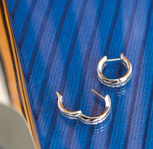Bevel Unity Huggie Hoop Earrings Earrings Kit Heath   