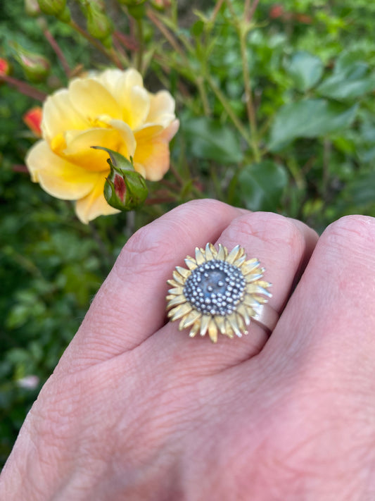 Gold medium sunflower ring size N Ring Daisies & Sunflowers