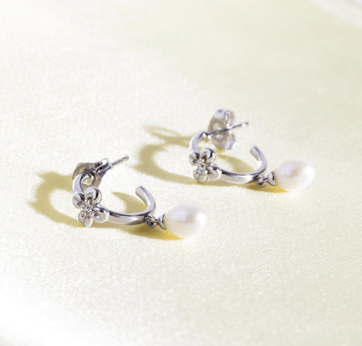 Blossom Honey Flower Pearl Hoop Earrings Earrings Kit Heath