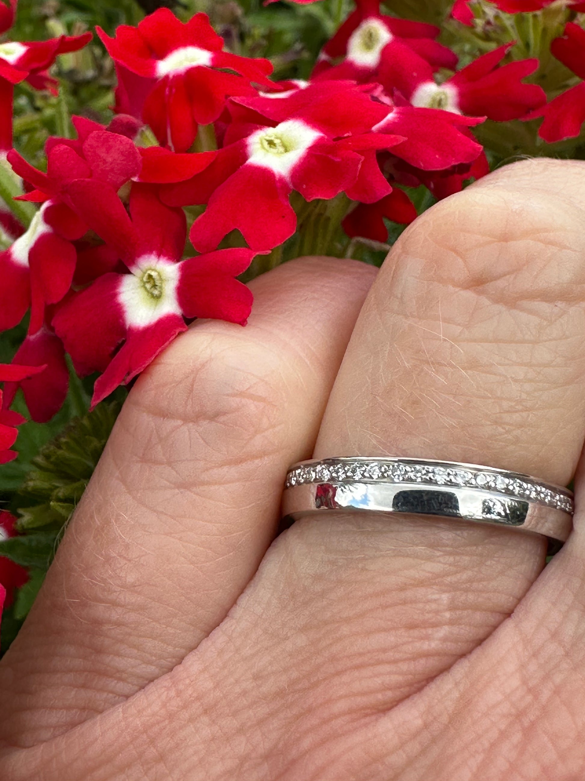 Furrer Jacot 18ct white gold side-set TWVS 0.23ct diamond ring Ring Furrer Jacot