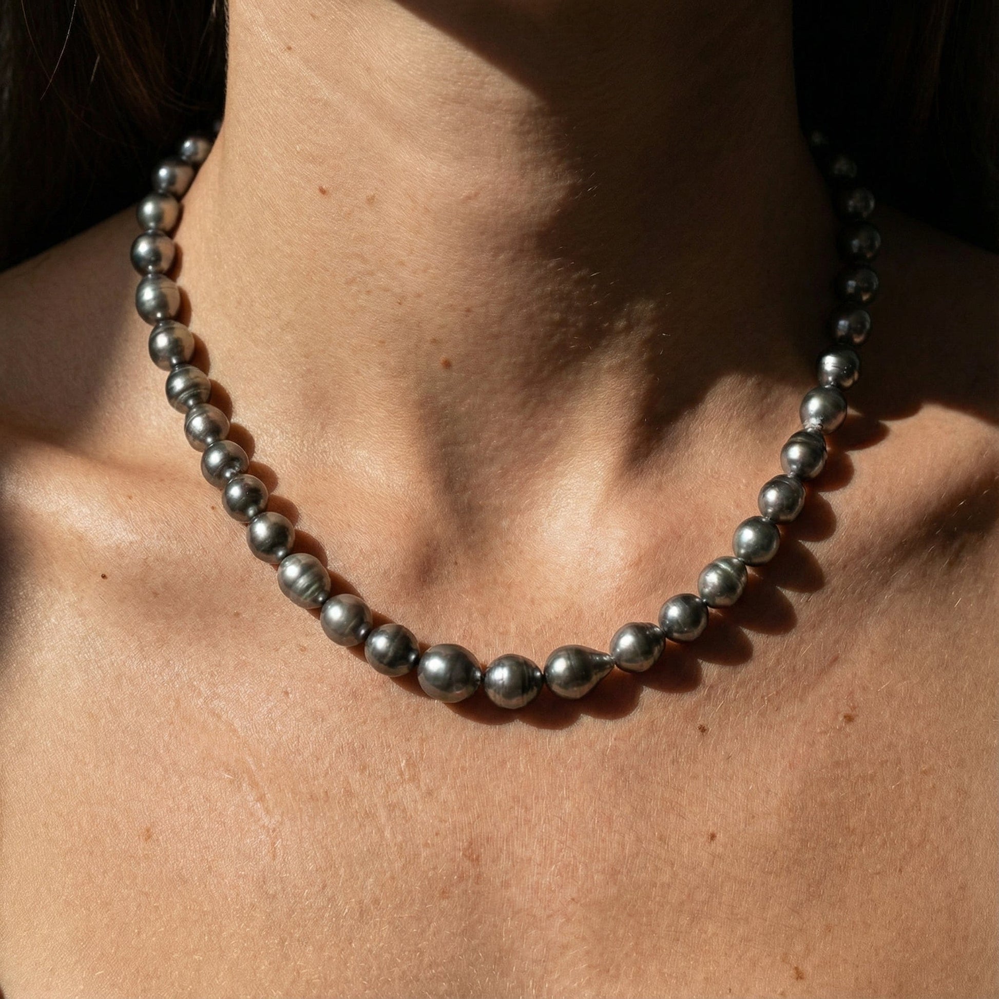 Graduated Tahitian pearl necklace with 18ct Gold & diamond clasp Neckwear Gellner
