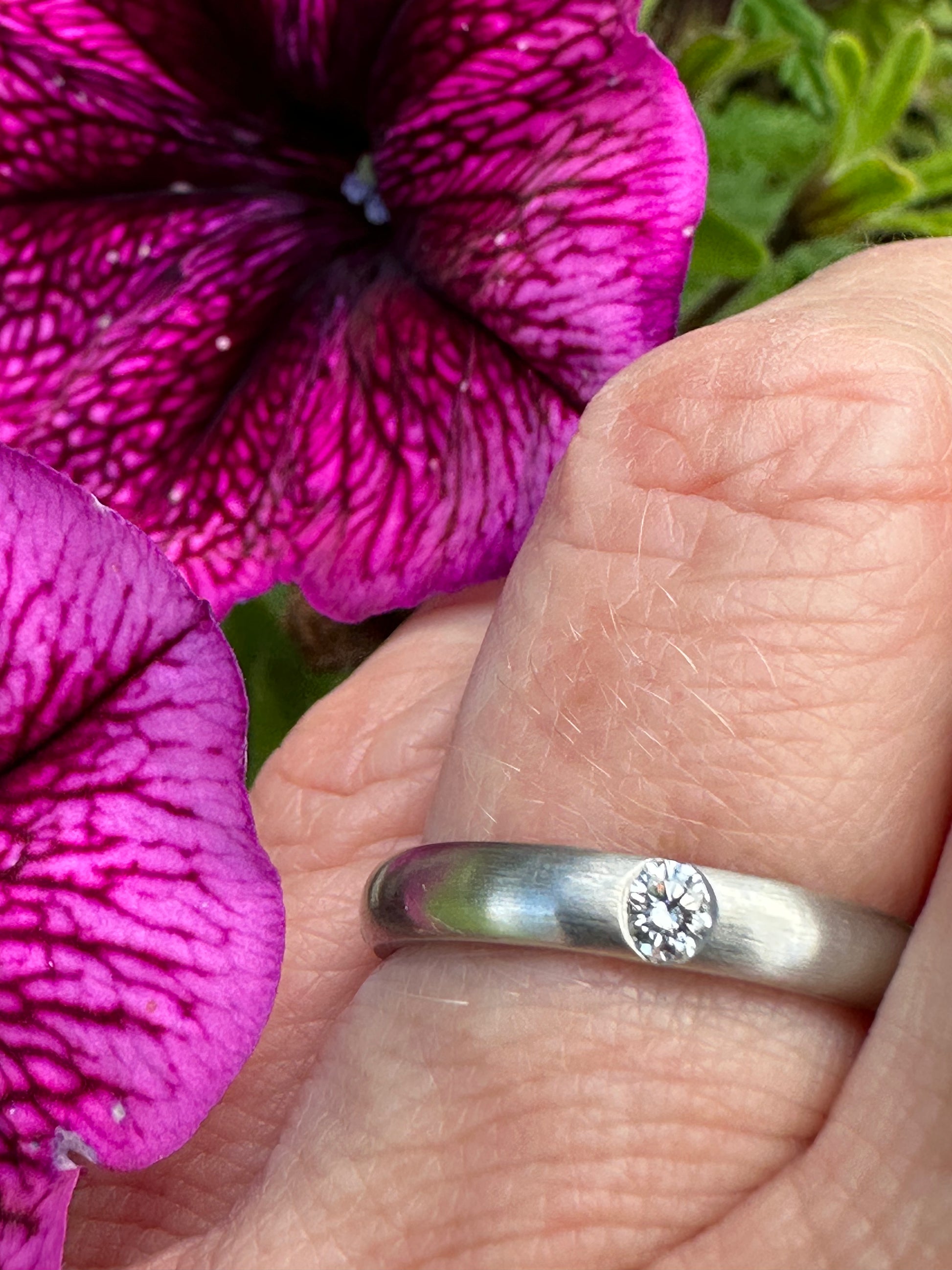 Ladies Platinum 0.10ct TW VS1 diamond ring Ring Gerstner   