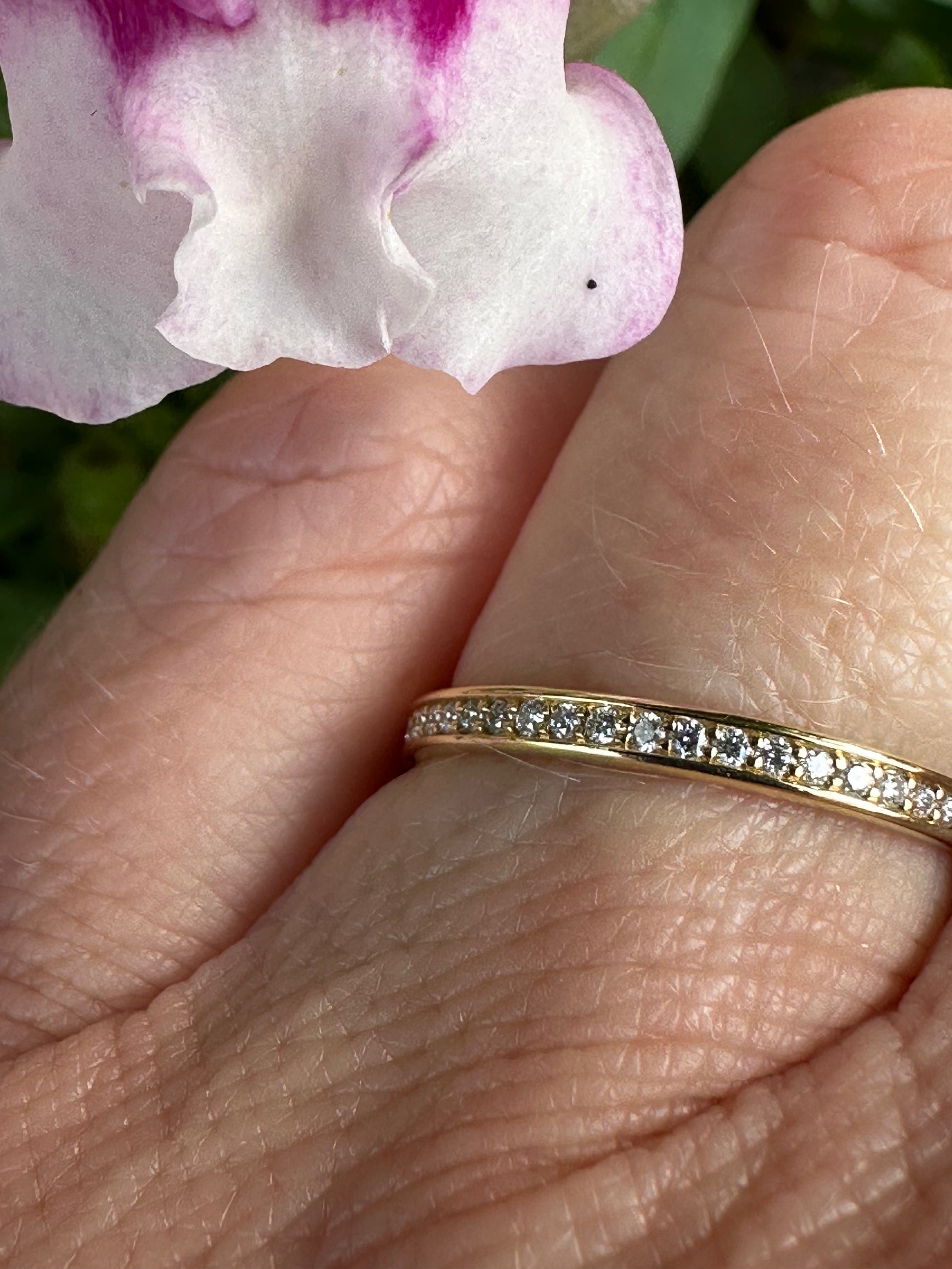 18ct yellow gold diamond 0.09ct half eternity ring Rock Lobster Jewellery