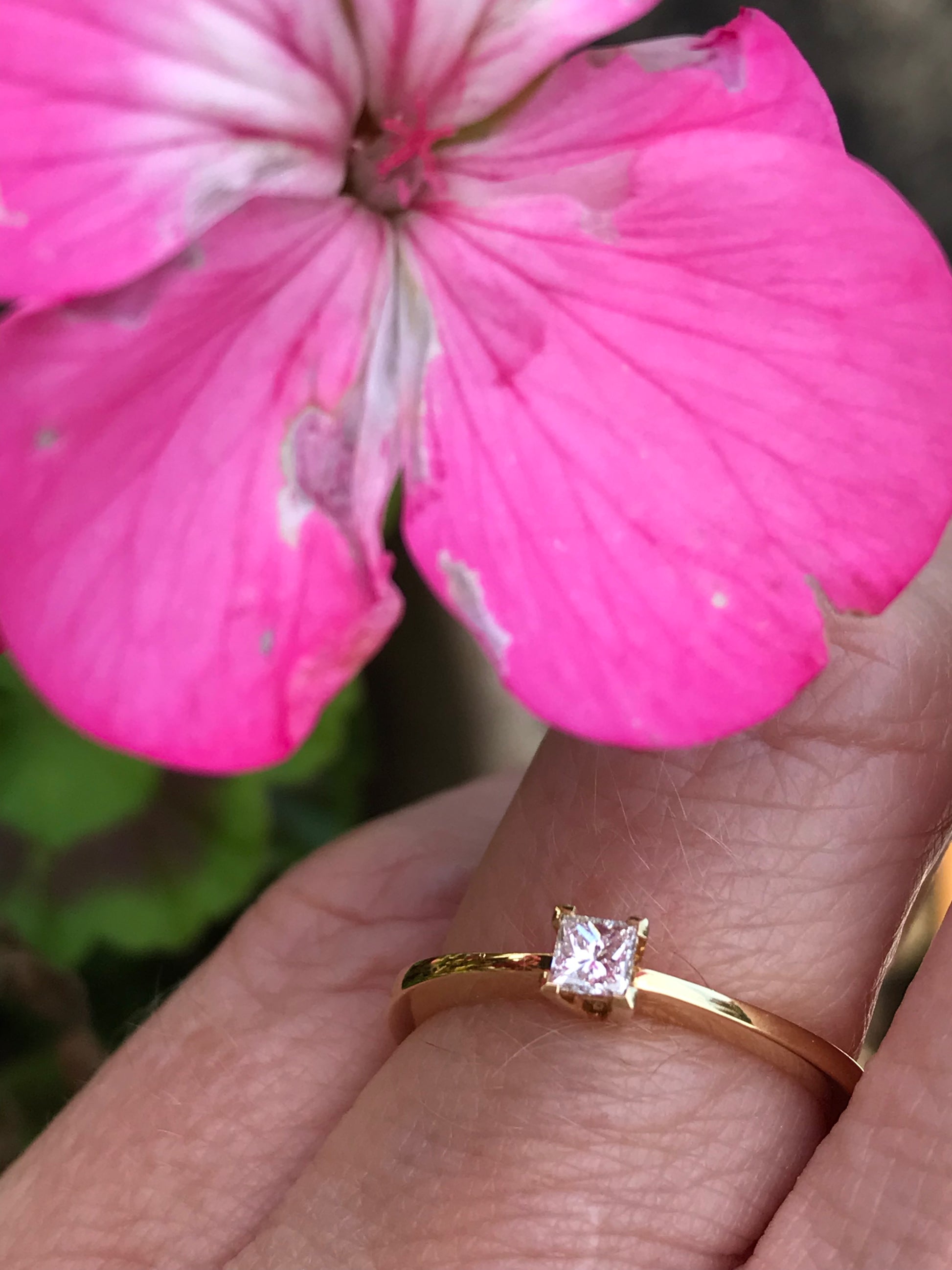 18ct Gold princess cut  0.15ct natural diamond ring size M Ring Rock Lobster   