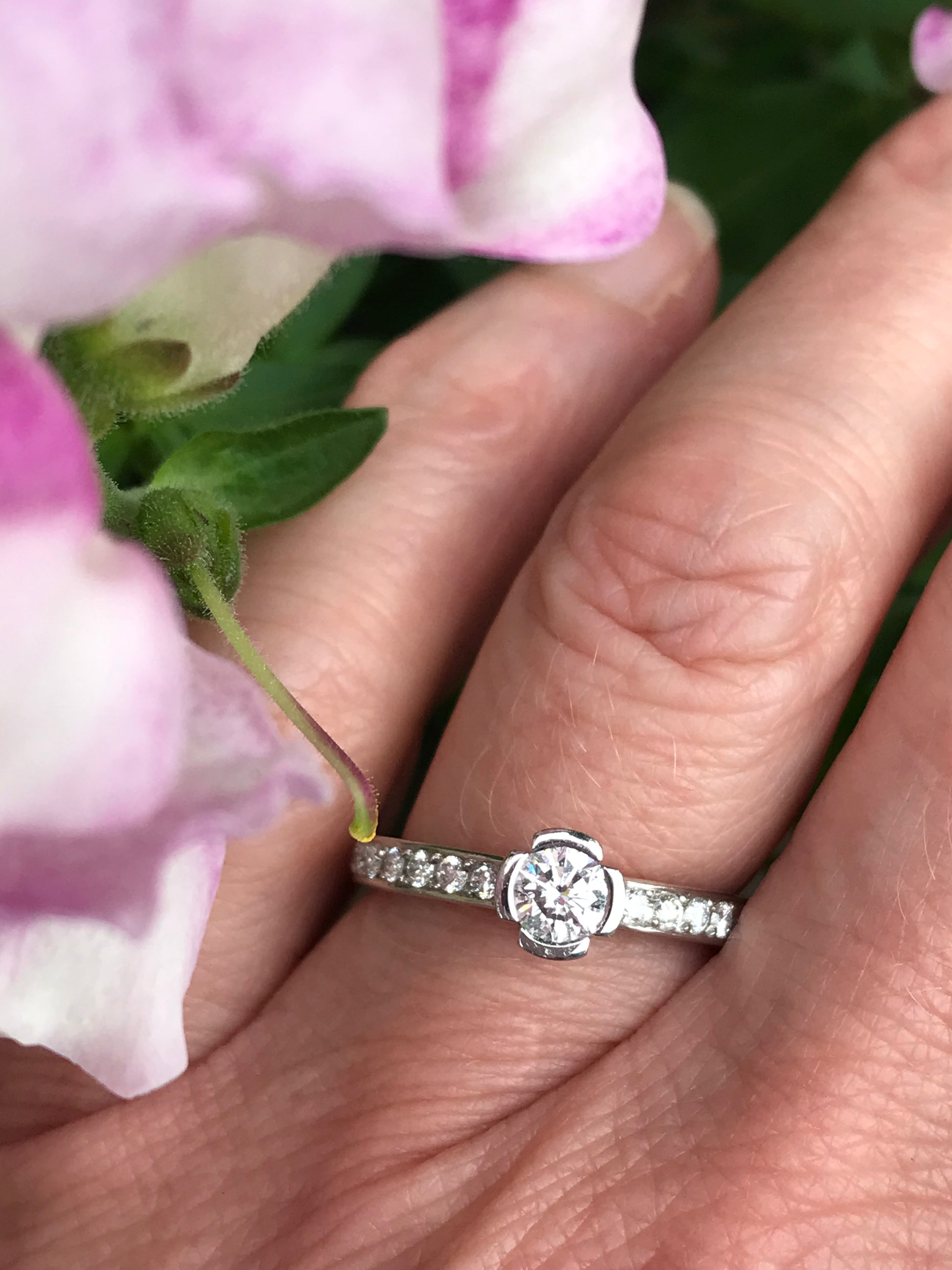 Platinum 0.32ct natural diamond ring with brilliant set shoulders Ring Henrich & Denzel   
