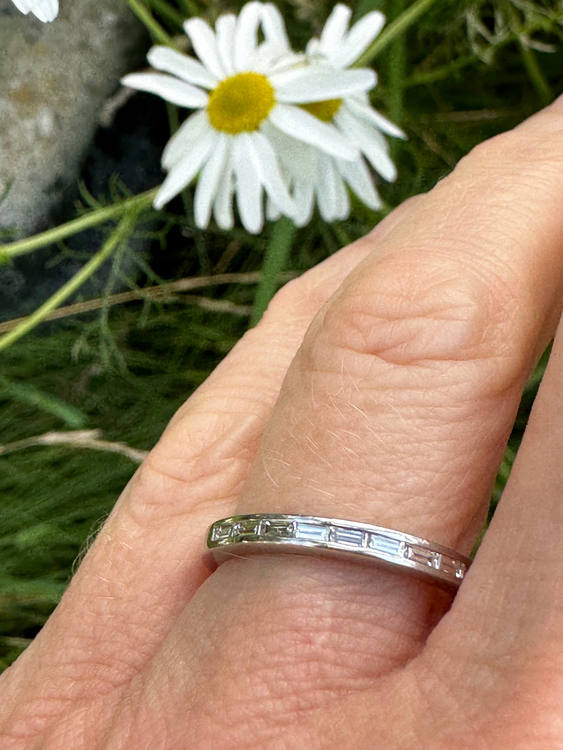 Platinum baguette cut TWVS 0.33ct diamond half eternity ring Ring Furrer Jacot