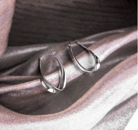 Serenity Grande Hinged Hoop Earrings Earrings Kit Heath