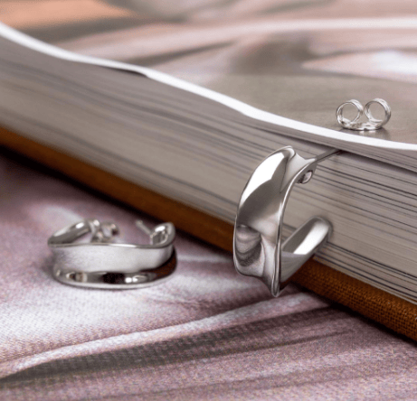 Serenity Grande Hoop Earrings Earrings Kit Heath