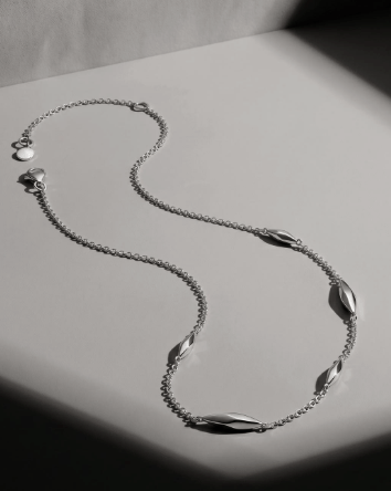 Necklace Silver Glint Station Necklace