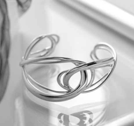 The Infinity Grande Cuff Bangle Bangle Kit Heath