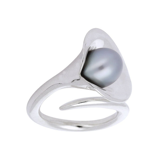 Amanda Cox Silver large lily grey pearl ring Ring Amanda Cox   