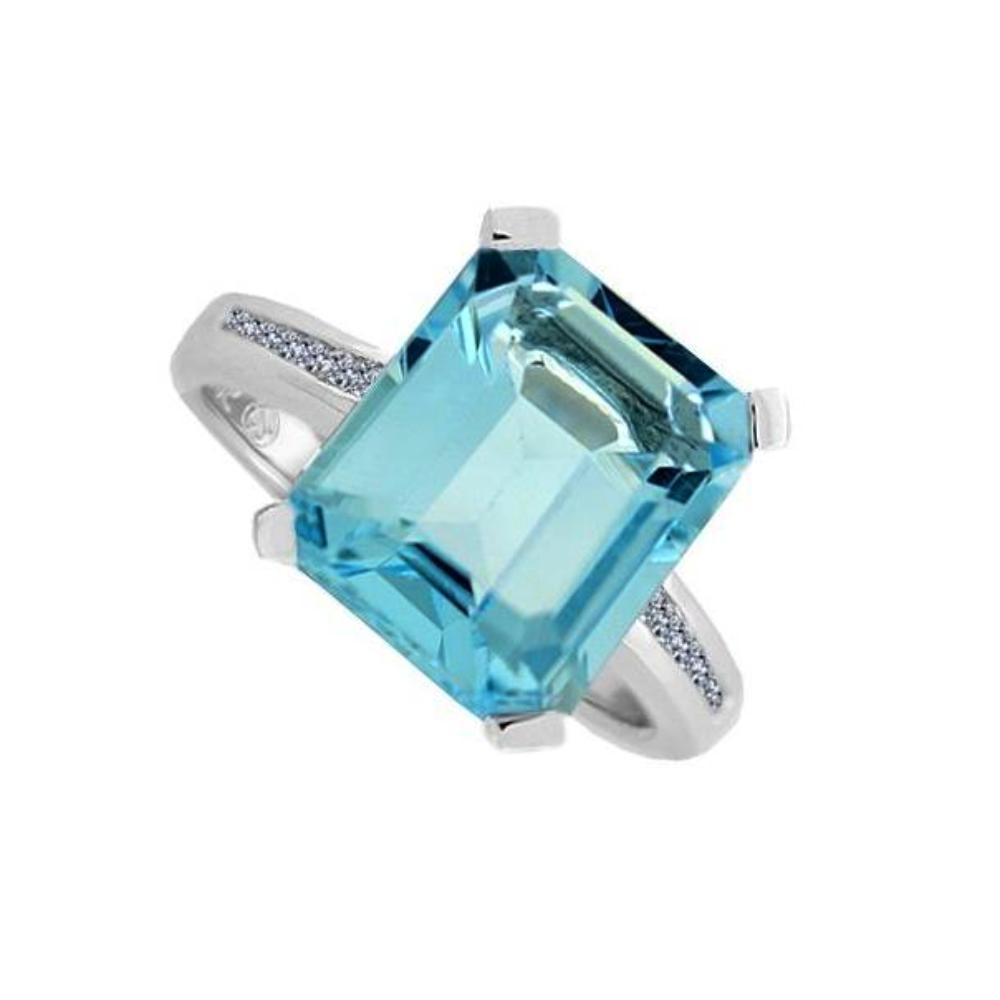 Silver and Sky Blue Topaz ring Ring Amore   