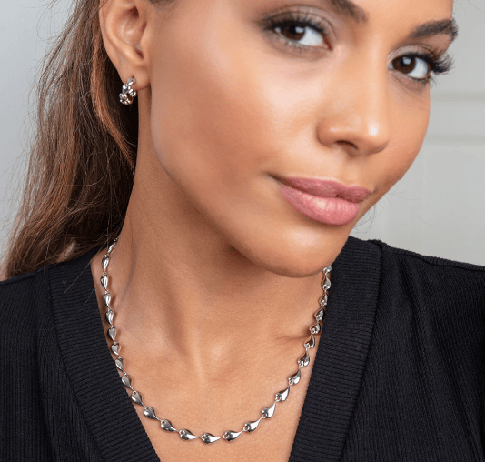 Desire Kiss Linking Hearts Collar Necklace Necklace Kit Heath