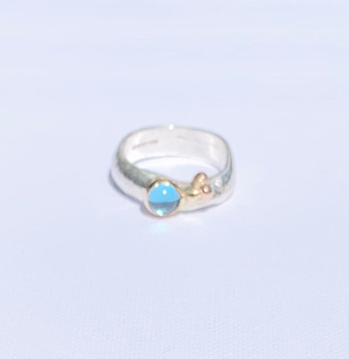 Silver & 18ct gold blue topaz pebbles ring size L Ring Sally Ratcliffe   