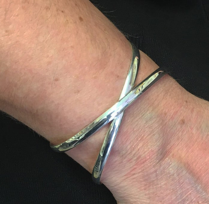 Silver Crossover Ribbon Bangle Bangles Cavendish French   