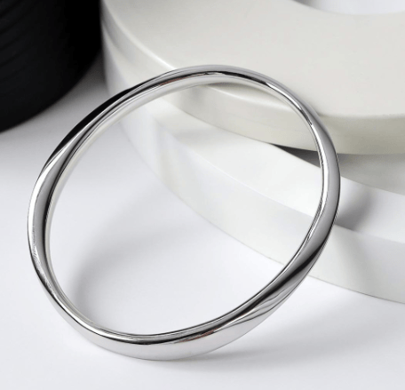 Silver bevel curve bangle Bangle Kit Heath